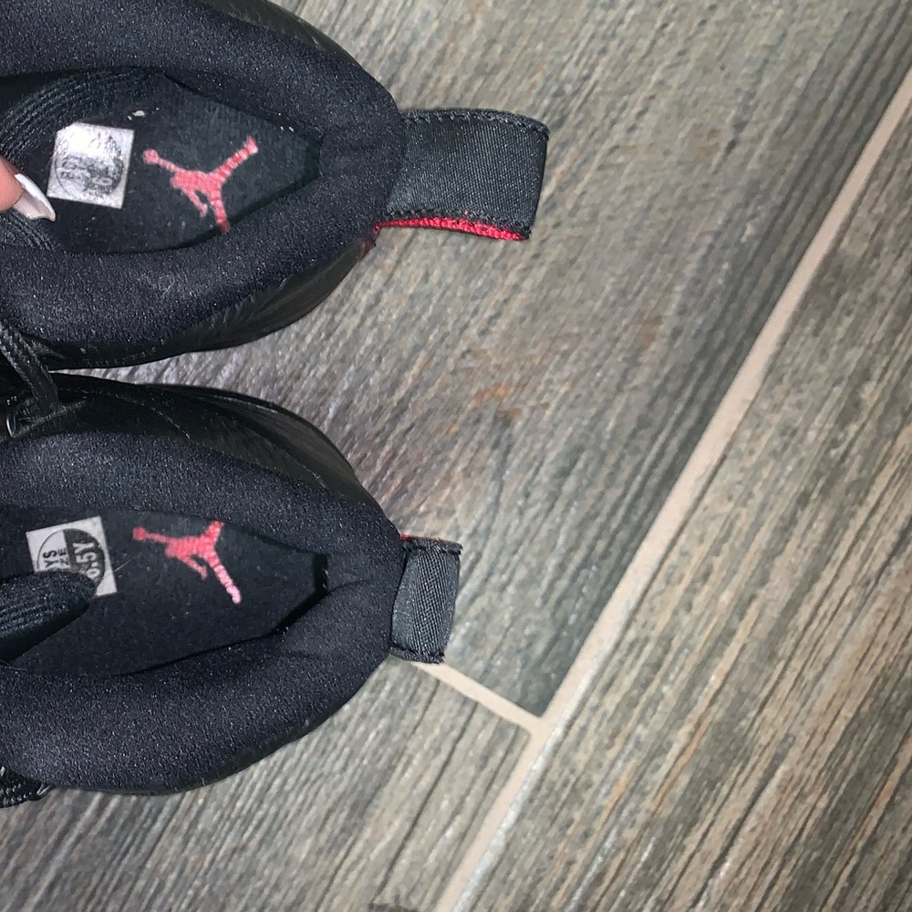 Air Jordan 12 Retro BG Flu - Picture 5 of 7